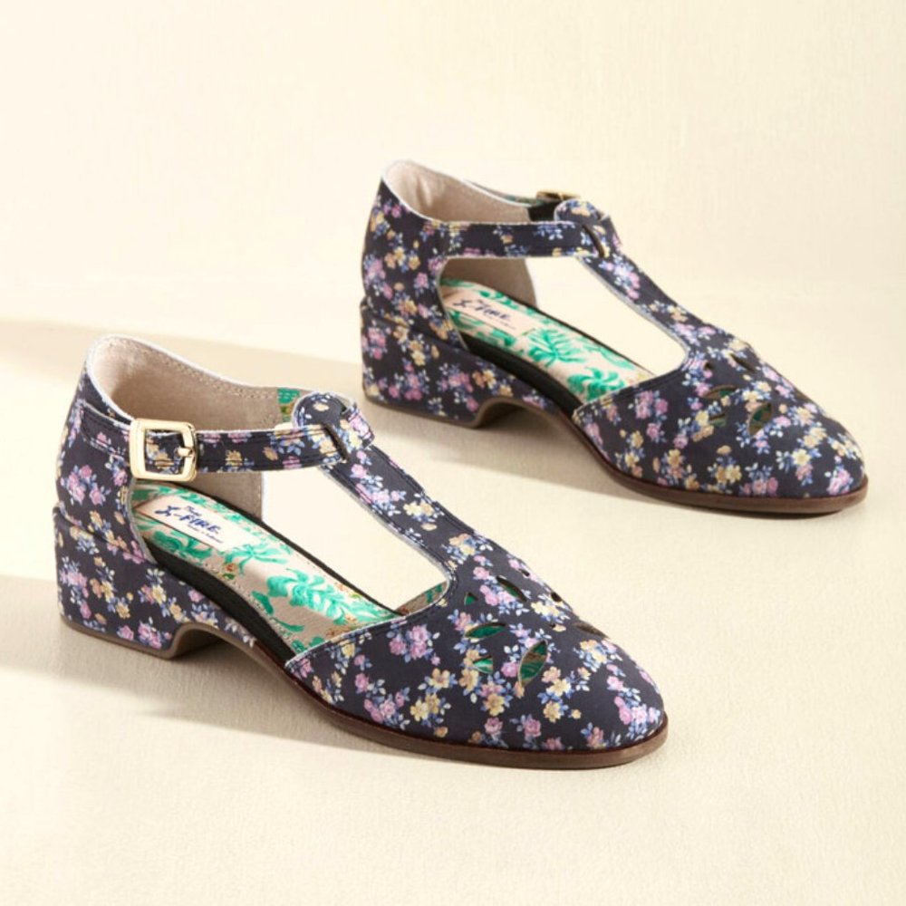 Miss L-Fire Ladylike Livelihood Floral Heels
